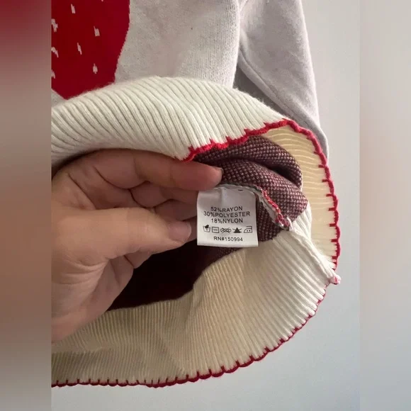 Nikka K Strawberry Knit Sweater Cream Red Trim Women’s Small - Picture 3 of 6